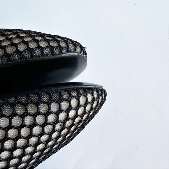 Stuart Weitzman Womens Arabella Black Mesh Flats MaryJane Gold Buckle Strap 11.5 - Picture 14 of 16